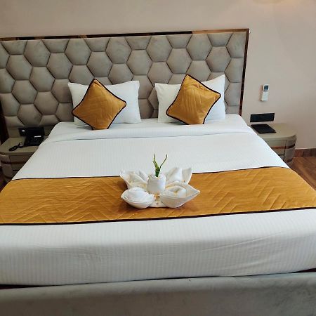 Hotel Lavish Inn Gondia Ngoại thất bức ảnh