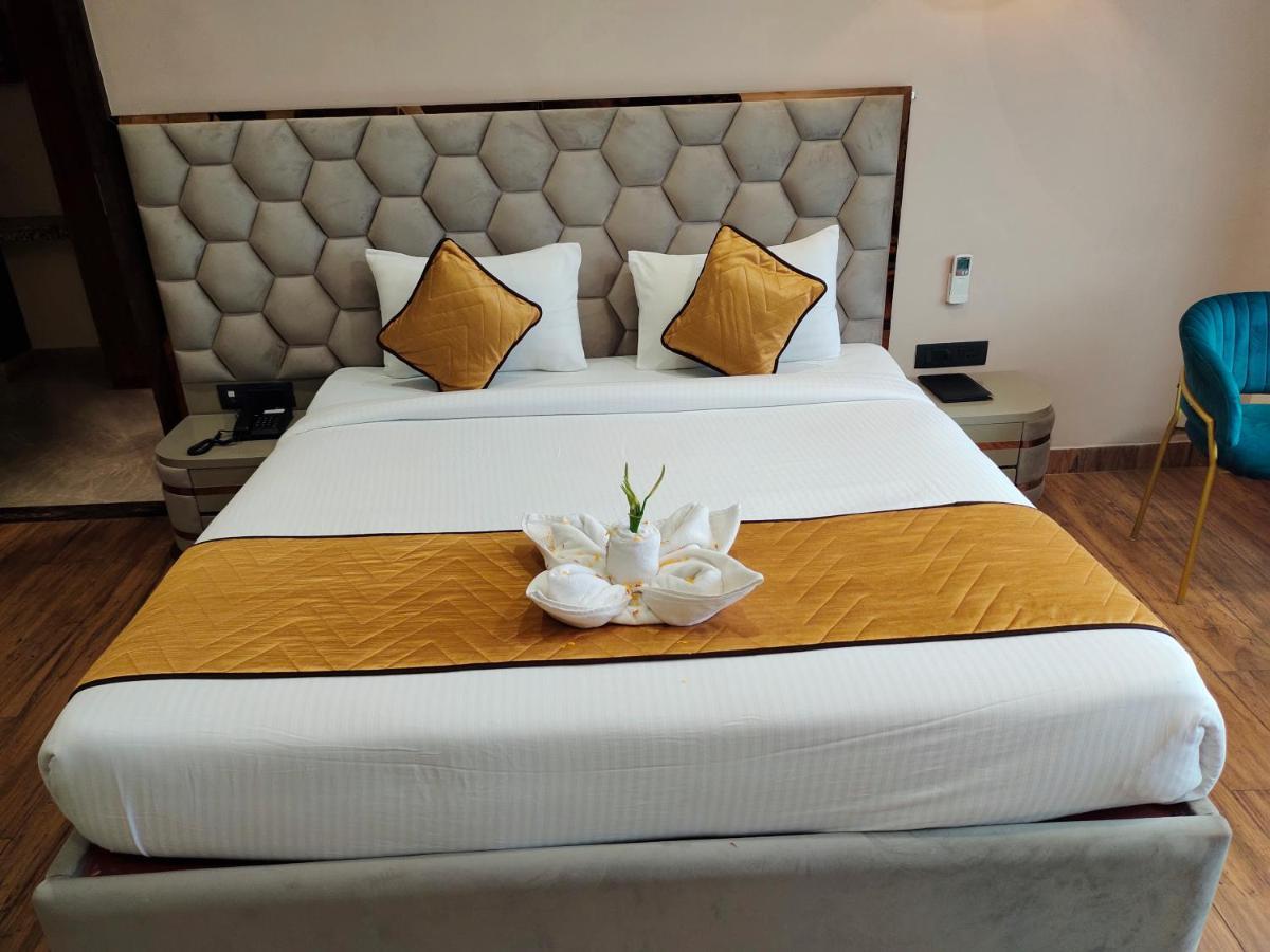 Hotel Lavish Inn Gondia Ngoại thất bức ảnh